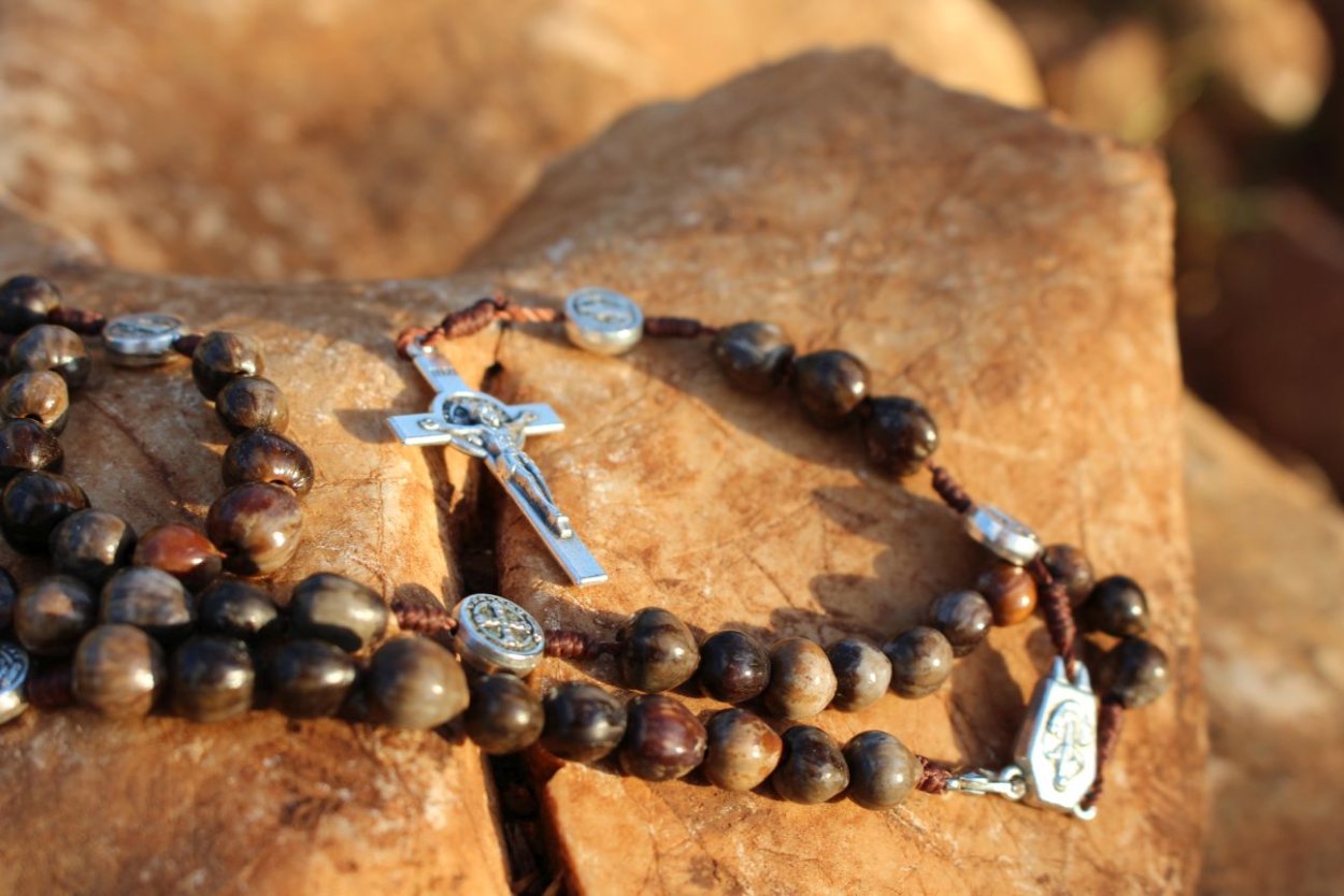 Афонские четки слезки Богородицы