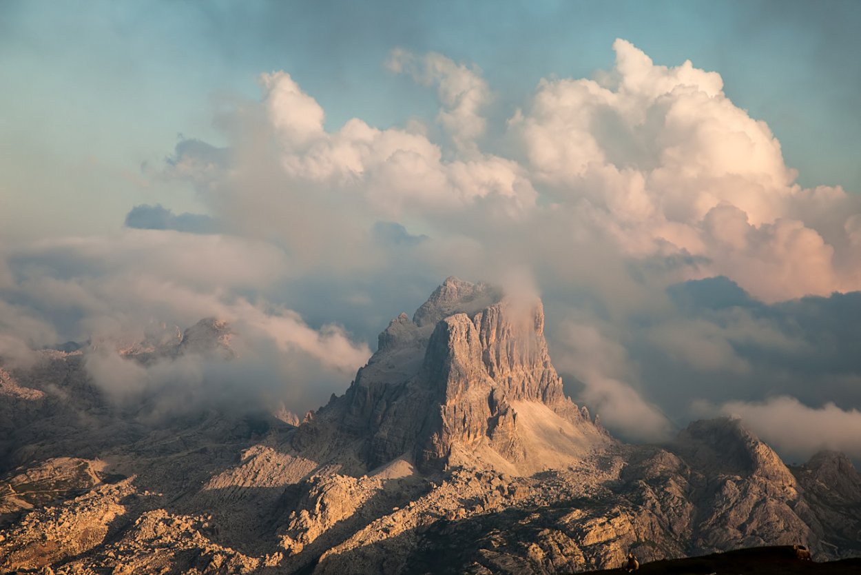 Верхушки гор