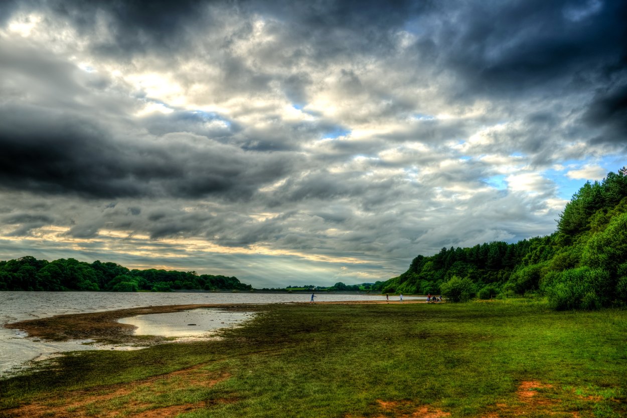 Берег реки Горизонт