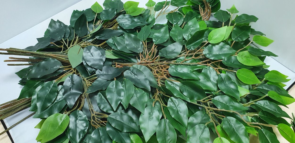 Искусственные листья фикуса