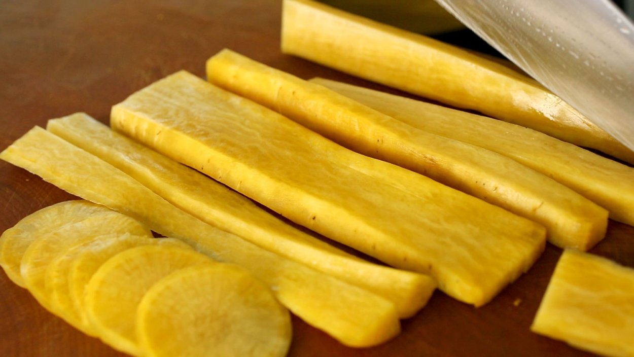 Корейская желтая редька