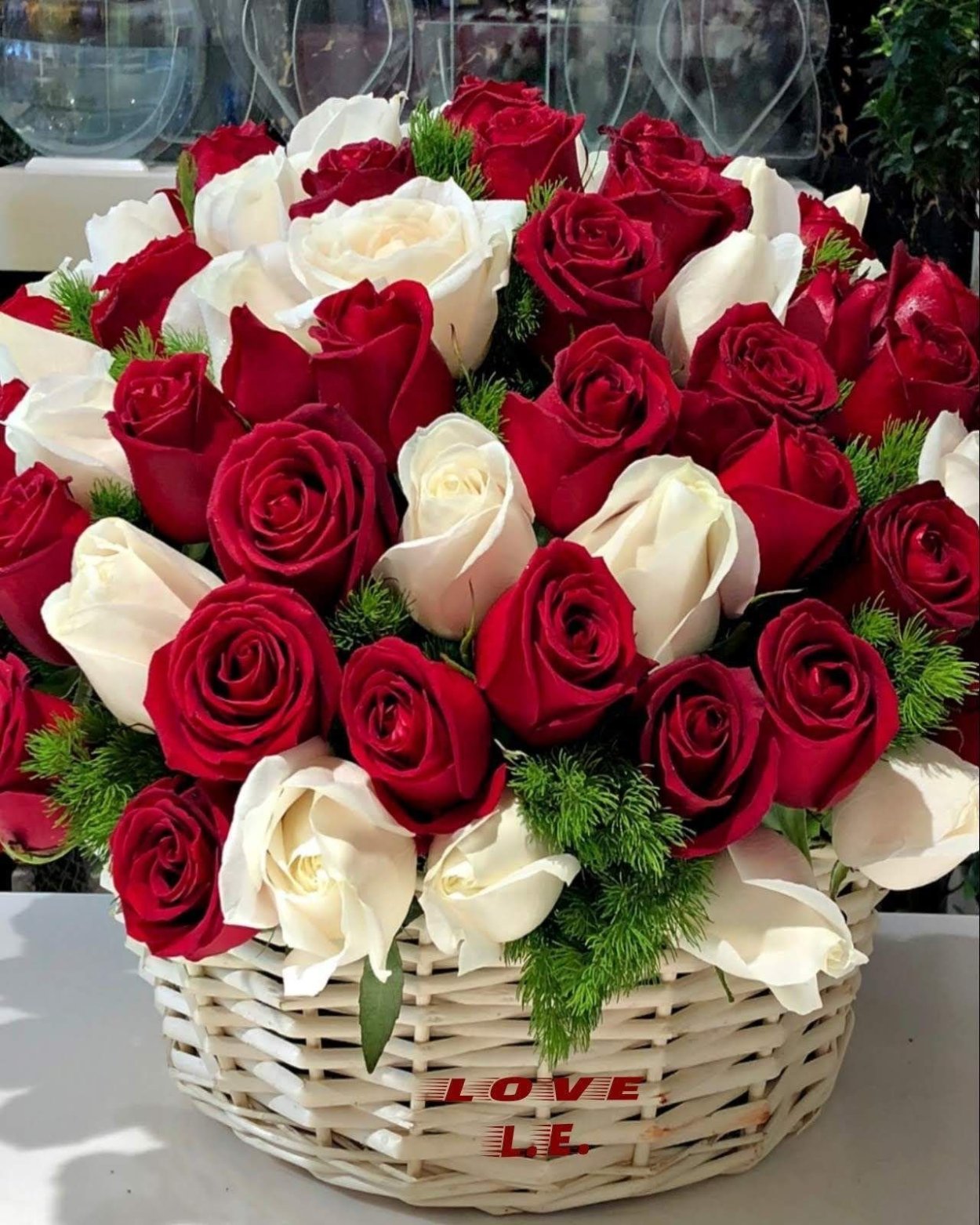 Красивый букет роз