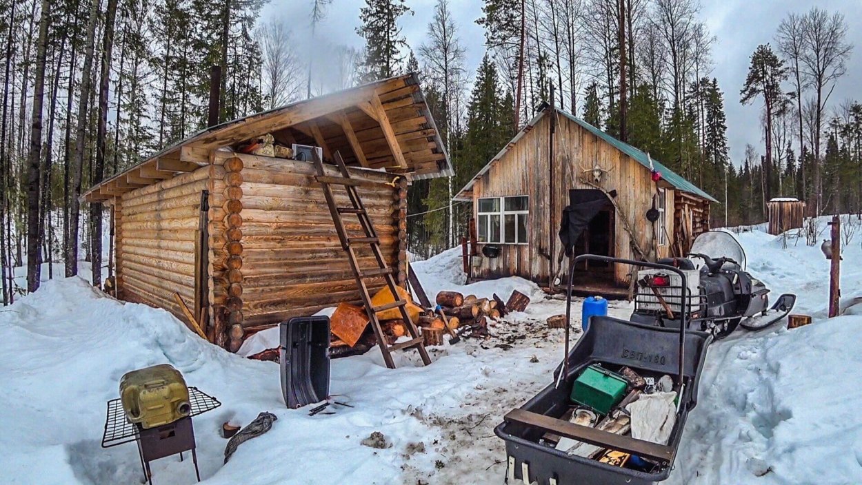 Зимовье в тайге поселок магистральный