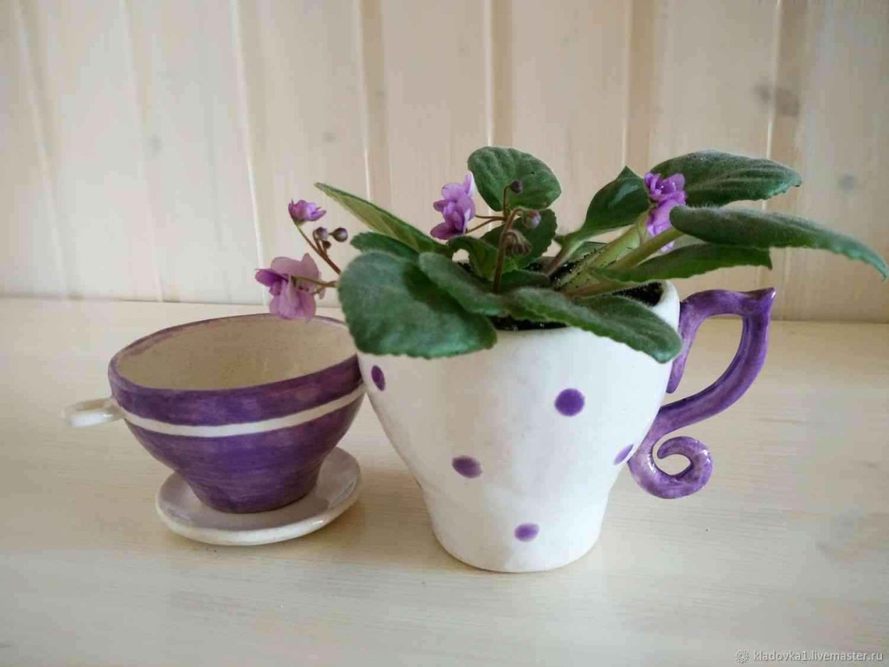 Горшок для фиалок полумини