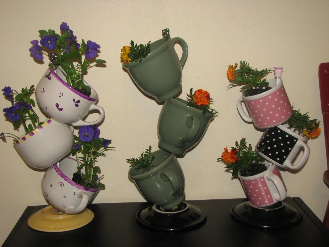 Горшки для цветов из кружек