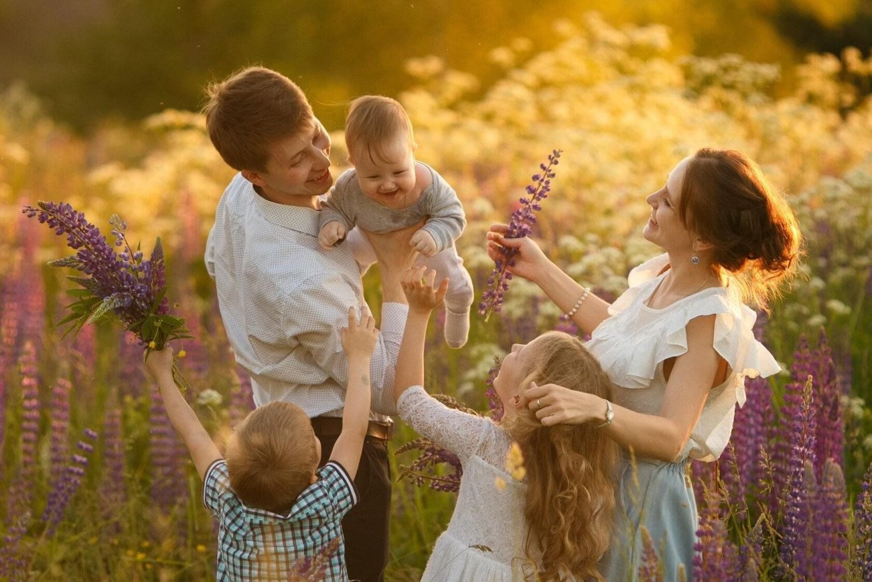 Счастливая семья хоровод