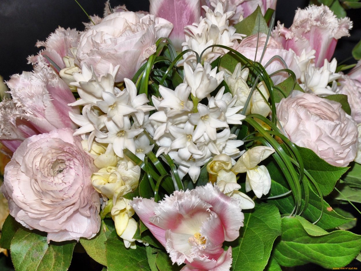 Букет цветов на рабочий стол