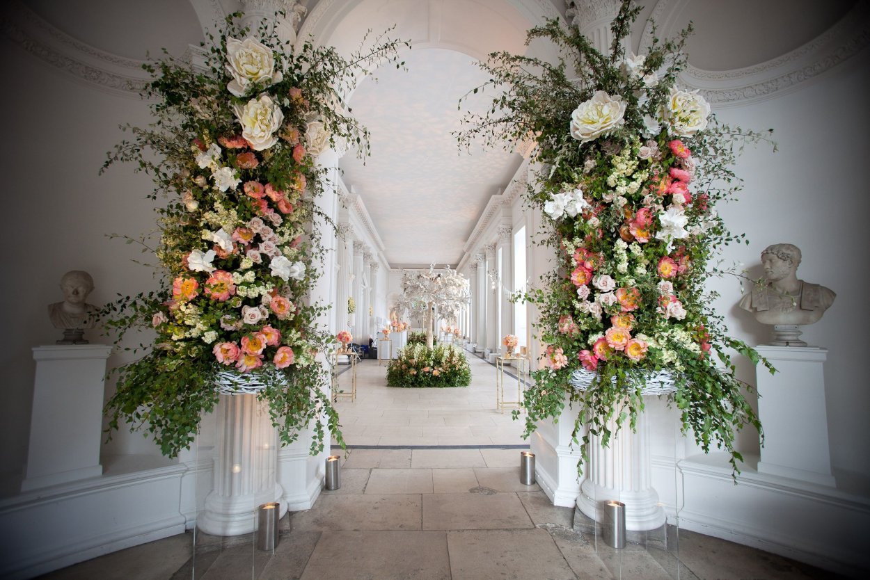 Украшение цветами