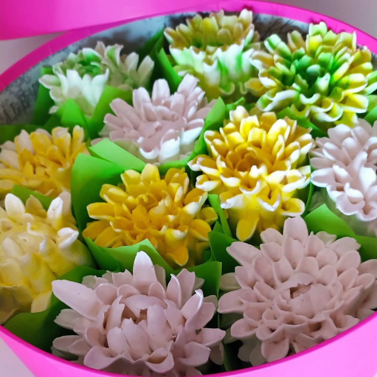 Хризантемы из зефира