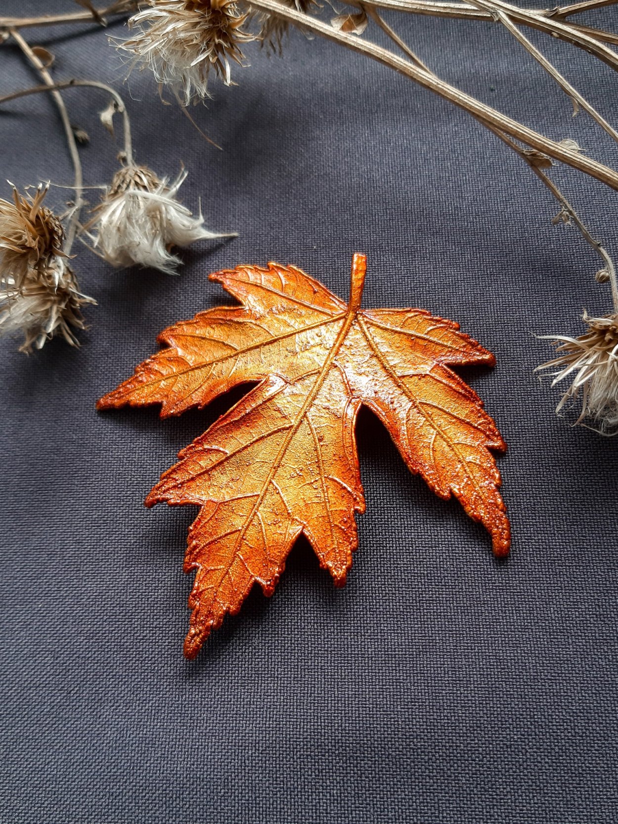 Броши которые популярны осенью