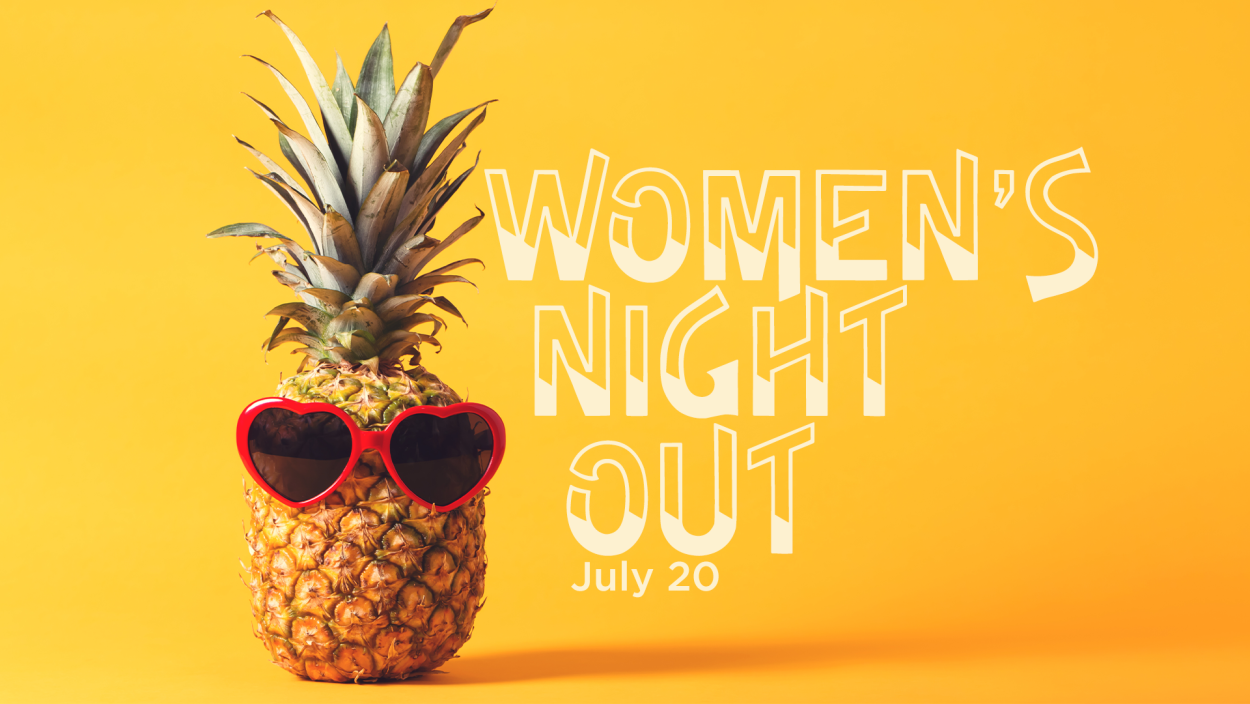 Ананас в очках на жёлтом фоне