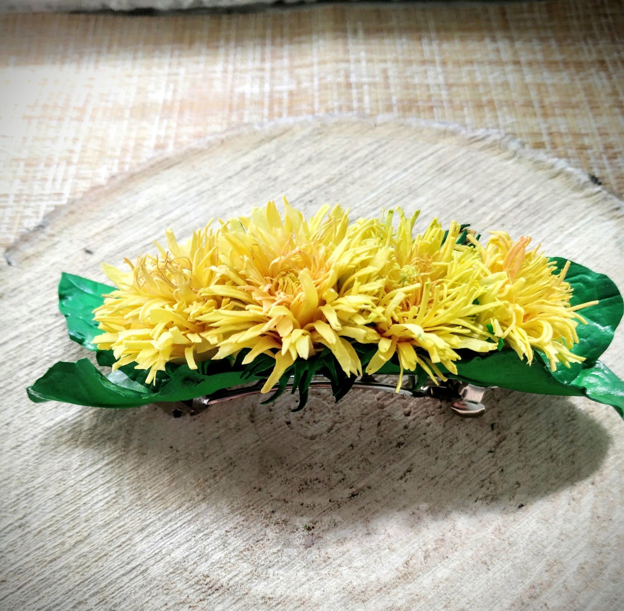 Куколки из одуванчиков