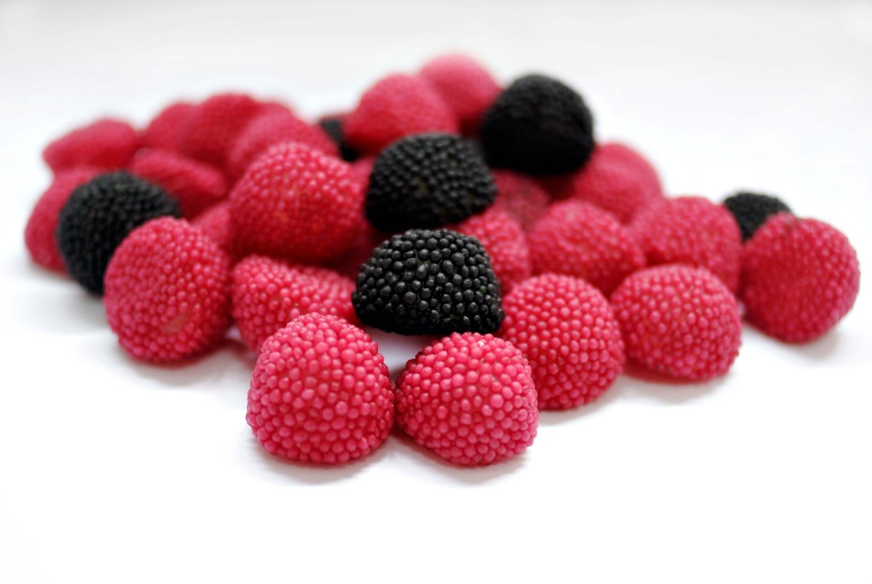 Жевательный мармелад ягоды в обсыпке малина-ежевика