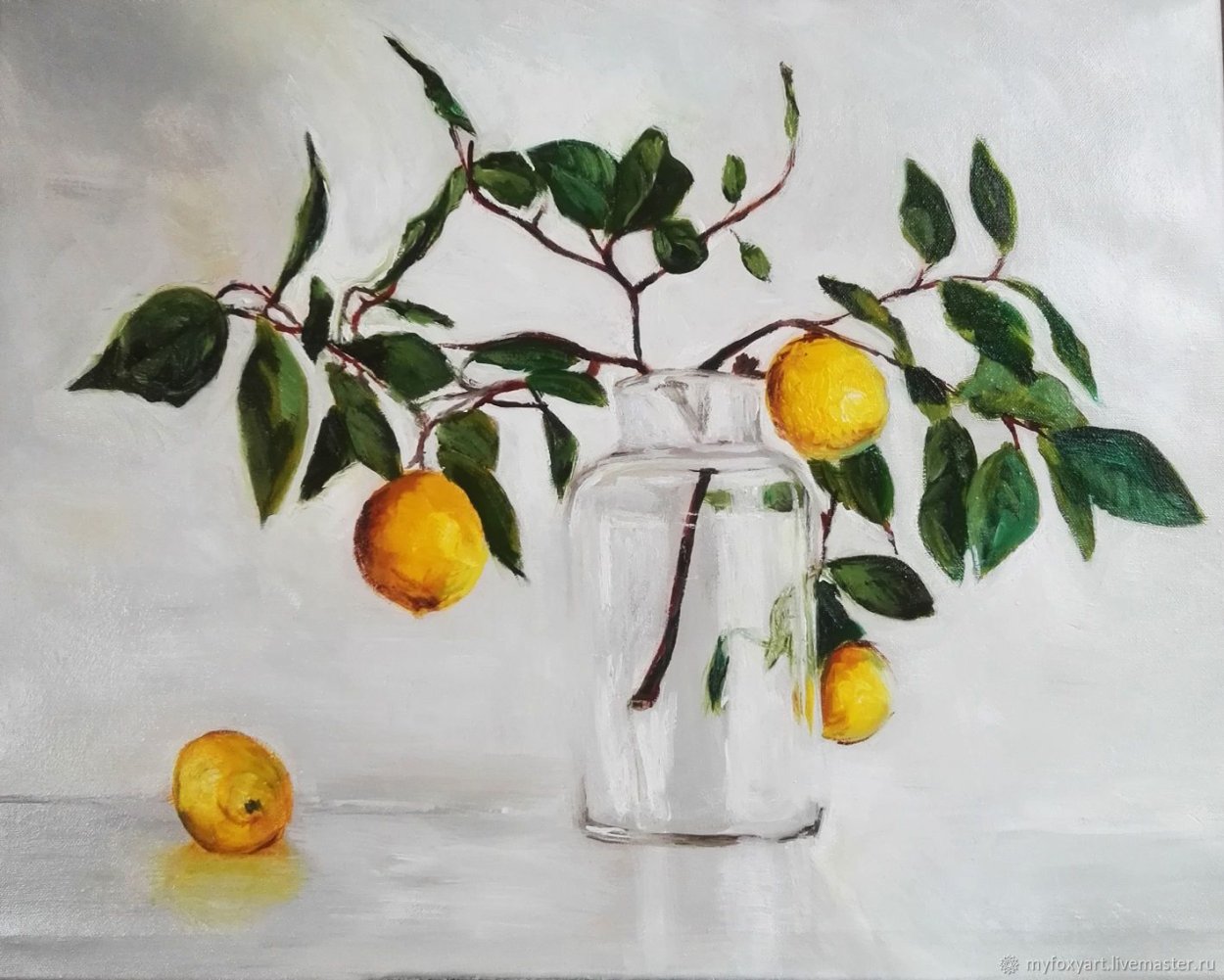 Лимоны в вазе