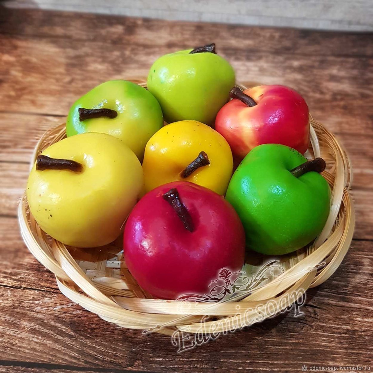 Райские яблочки фрукт