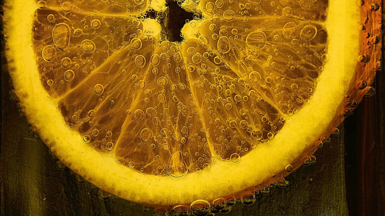 Апельсин в разрезе макро