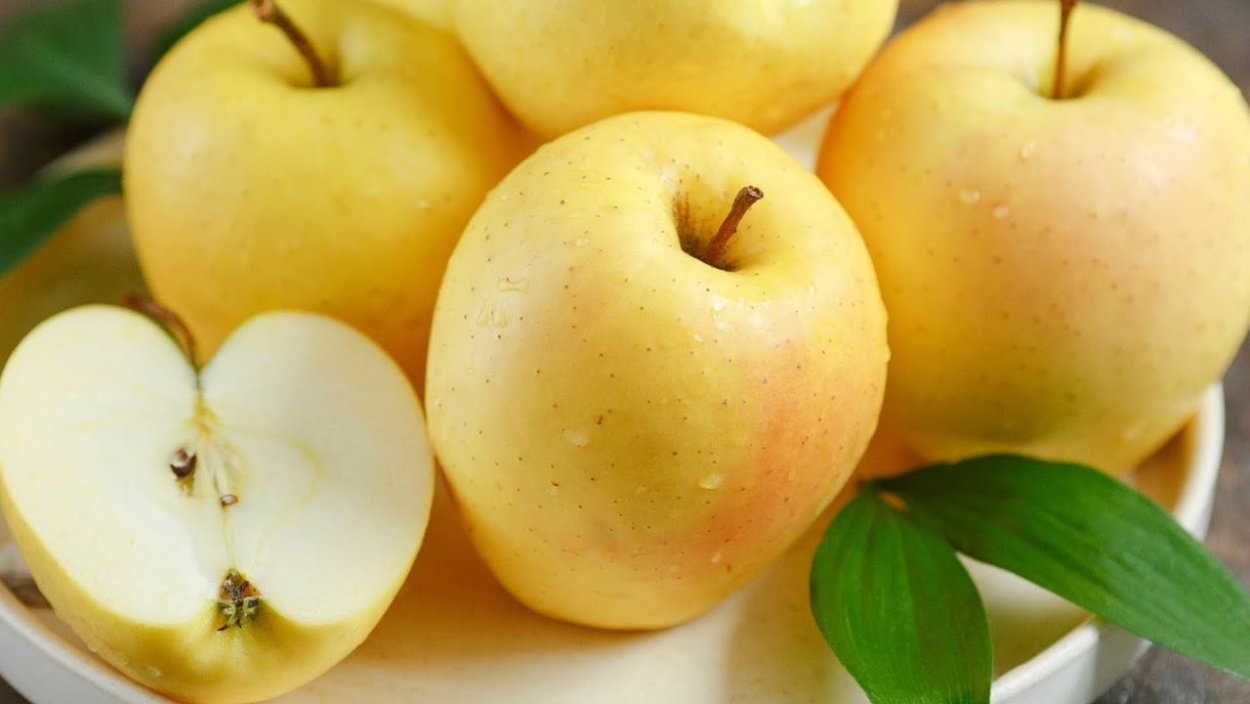 Яблоки Голден Делишес Сербия