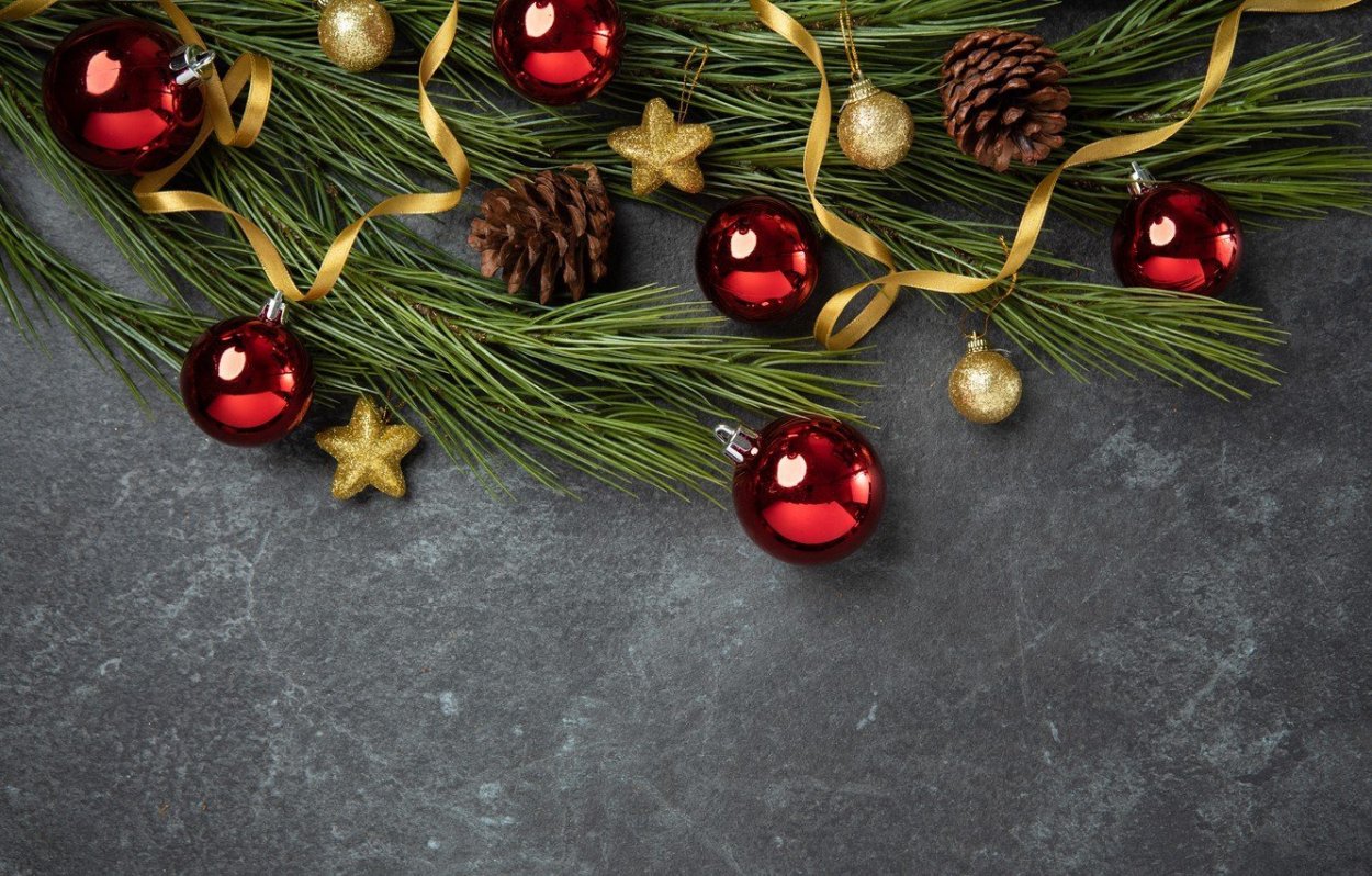 Новогодние украшения вид сверху