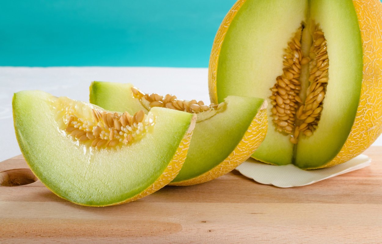 Половина дыни
