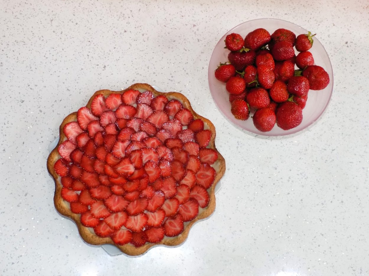 Клубника нарезанная кружочками