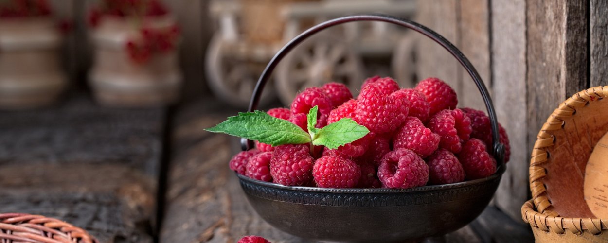 Картинки на рабочий стол малина на весь экран