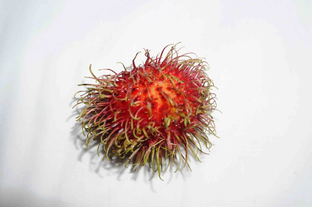 Мохнатый фрукт из Вьетнама