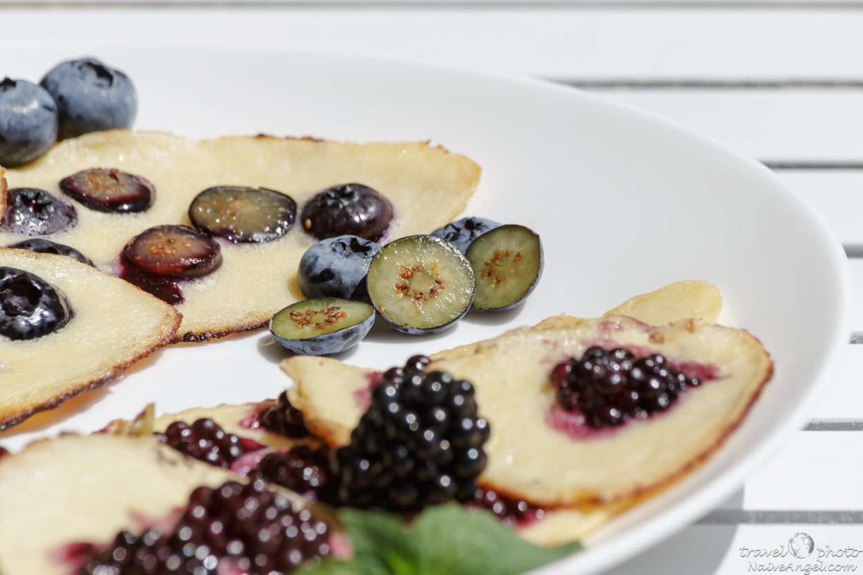 Черника ягода в разрезе