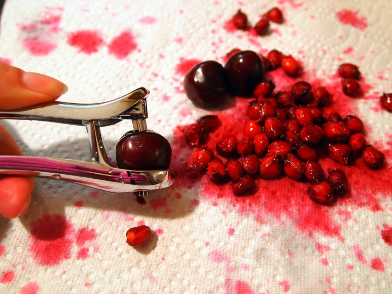 Вишневая косточка