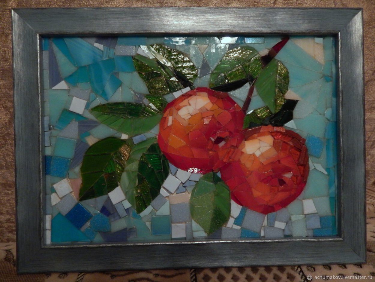 Яблоко из мозаики