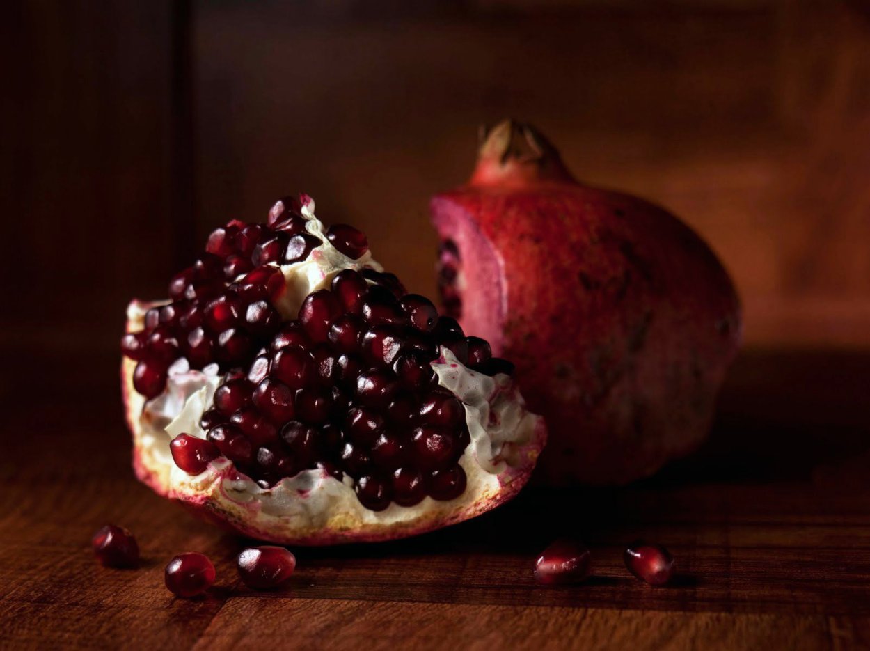 Гранатовый чизбол