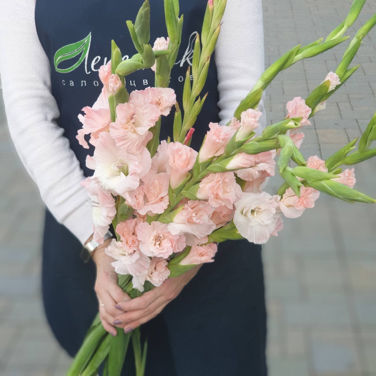 Гладиолусы нежные букеты