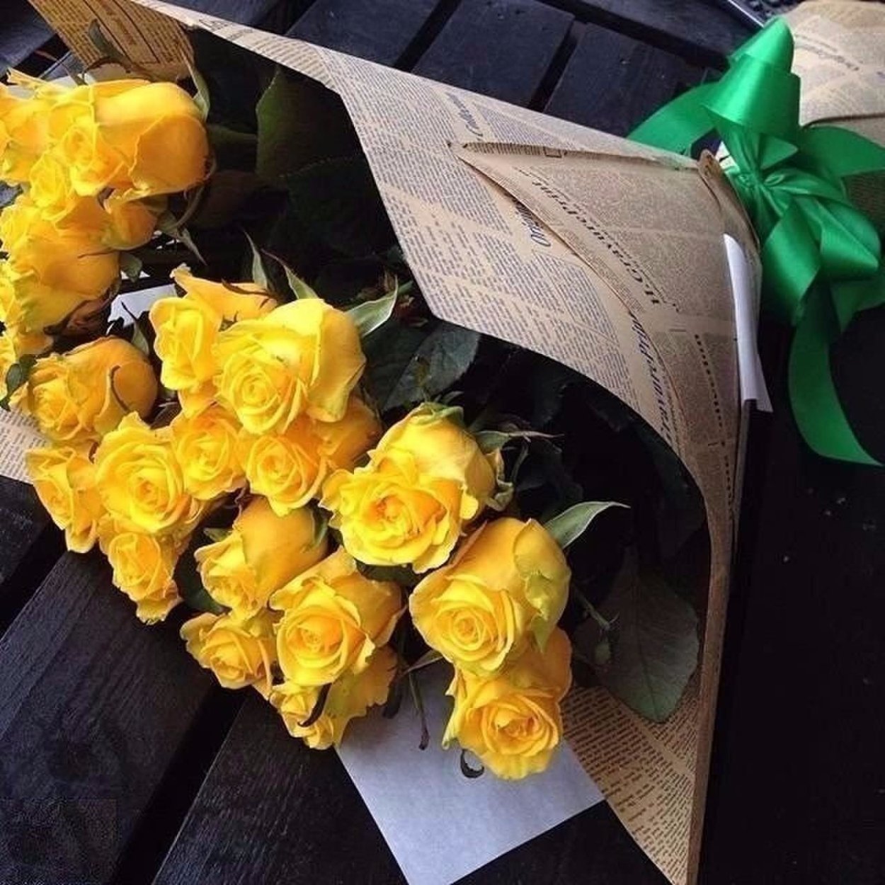 Букет в желто-розовом цвете