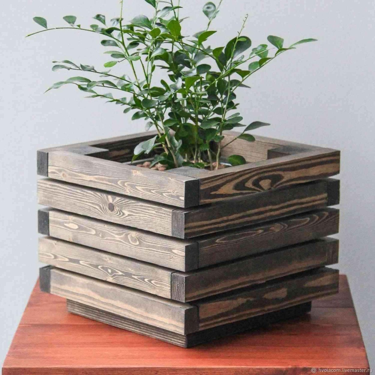 Деревянные кашпо Фабиан Смит