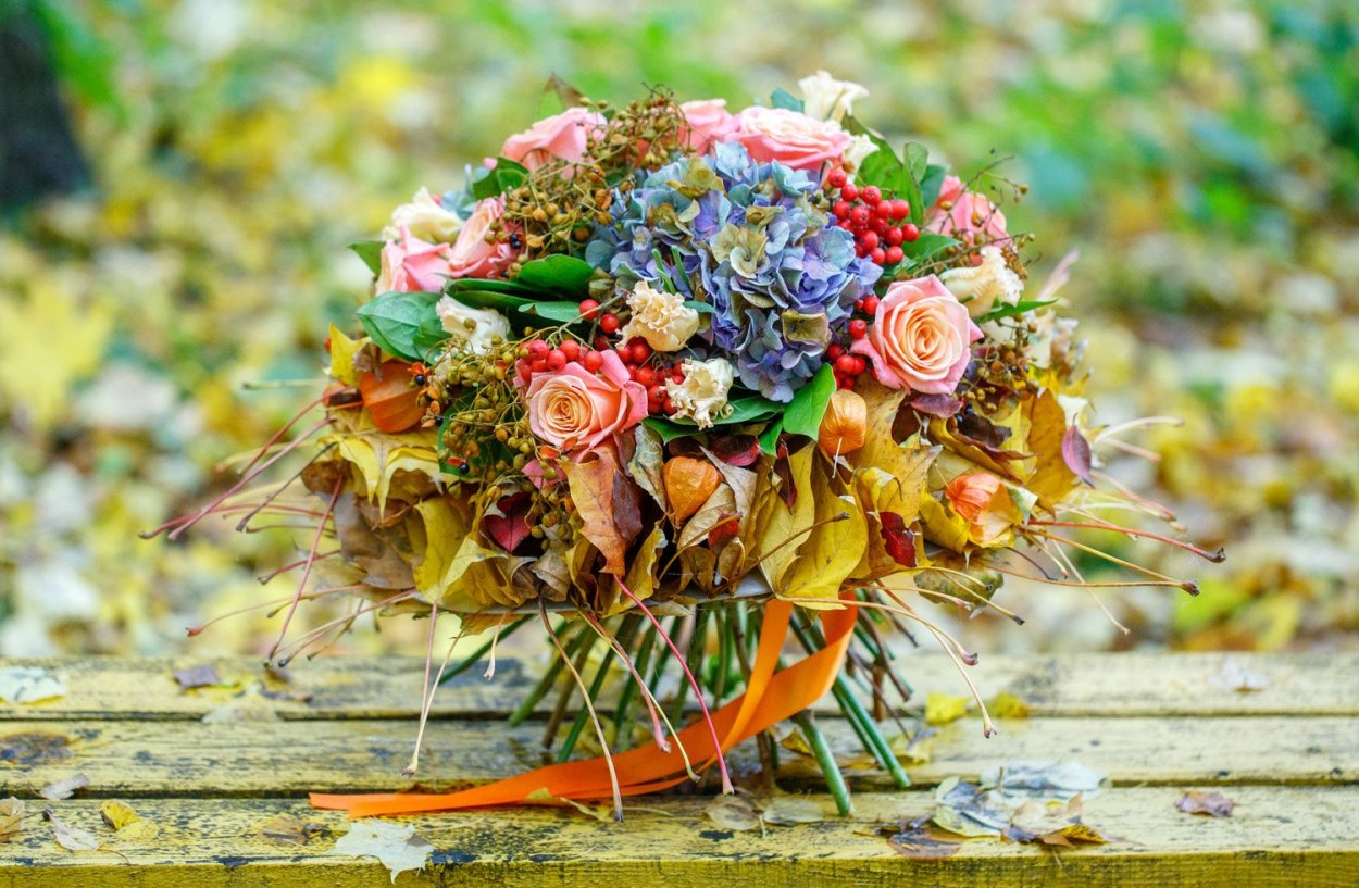 Дизайнерский осенний букет